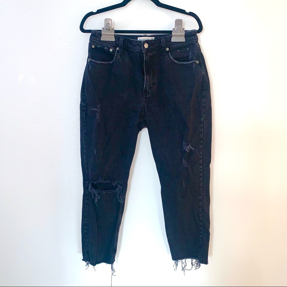 Abercrombie & Fitch The Mom High Rise Denim